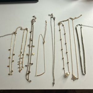 Eight different necklaces
